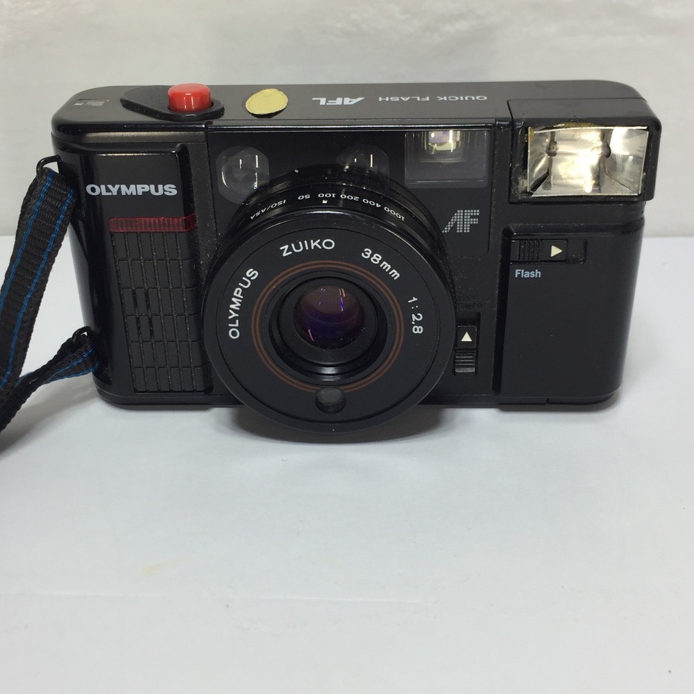 Vintage Olympus Point & Shoot Camera Quick Flash AFL Film Camera Japan Untested